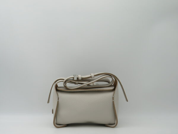 GIANNI CHIARINI TRACOLLA IN PELLE MARTELLATA SABBIA