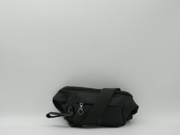 MANDARINA DUCK MARSUPIO+TASCA MD20 NERO