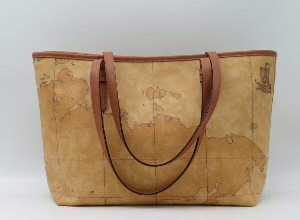 ALVIERO MARTINI 1'CLASSE SHOPPING MEDIA GEO - immagine 3
