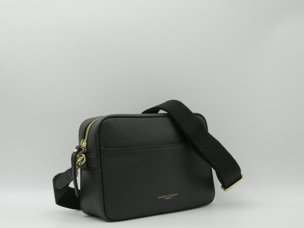 GIANNI CHIARINI TRACOLLA MEDIA PELLE MARTELLATA NERO - immagine 2