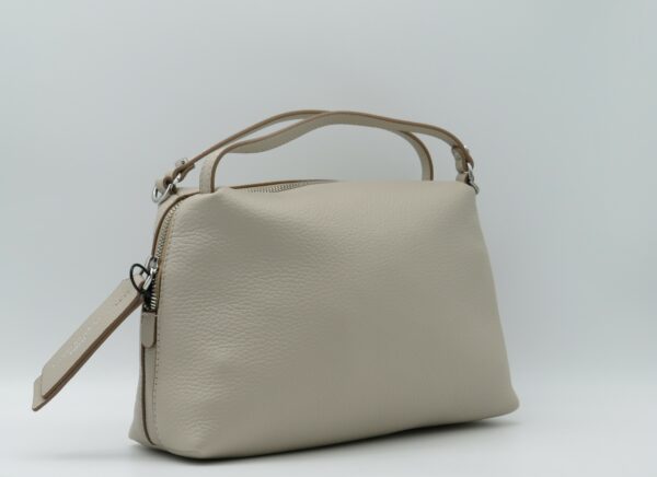 GIANNI CHIARINI BAULETTO BOMBATO MANO/TRACOLLA PELLE MARTELLATA BEIGE - immagine 2