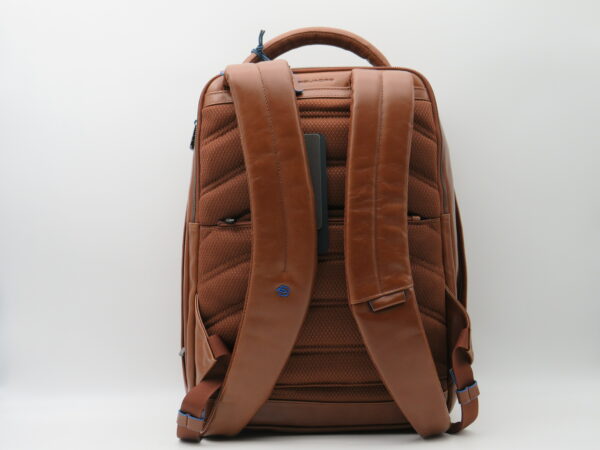 PIQUADRO ZAINO GRANDE PORTAPC DOPPIA ZIP BLUESQUARE CUOIO - immagine 3