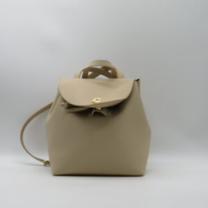 COCCINELLE ZAINO PICCOLO CON PATTA PELLE MARTELLATA SABBIA